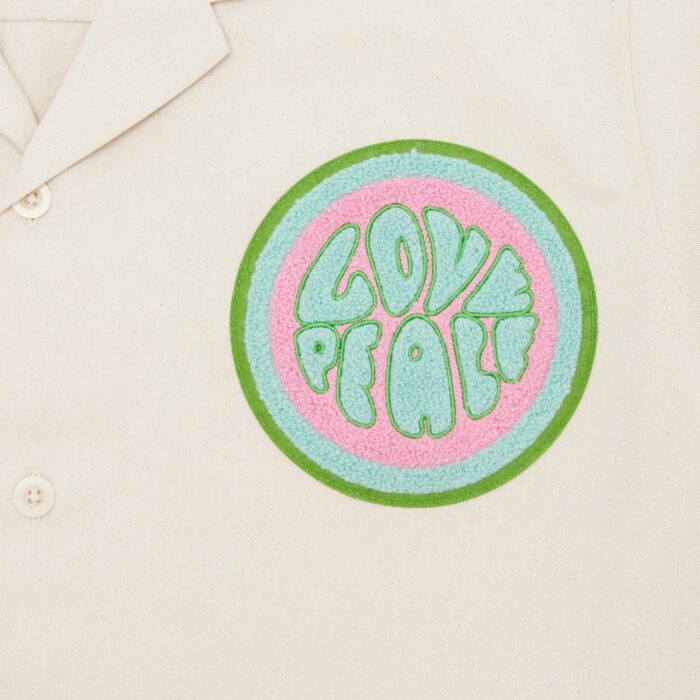 Valas Los Angeles Cropped Love & Peace Bowler Shirt