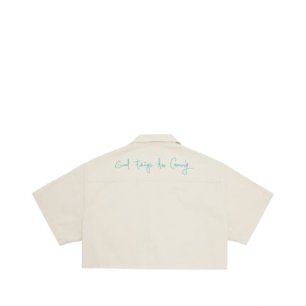Valas Los Angeles Cropped Love & Peace Bowler Shirt