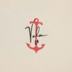 Valas Los Angeles Distressed Anchor Tee
