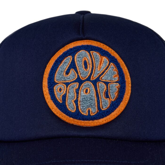 Valas Los Angeles Love & Peace Beach Trucker